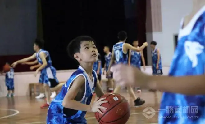 篮球力量训练计划表图片_1